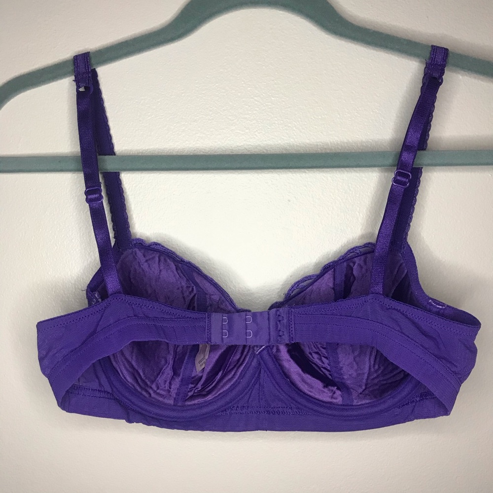 💎 Victoria’s Secret purple lace bra - Picture 4 of 5